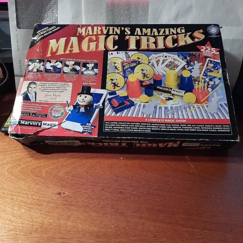 Marvin's Amazing Magic Tricks New Damaged Box